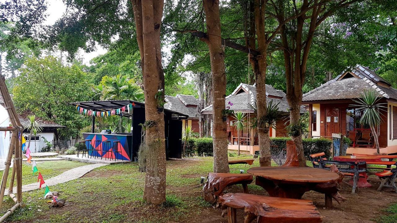 Brick House Hostel Pai Exterior photo