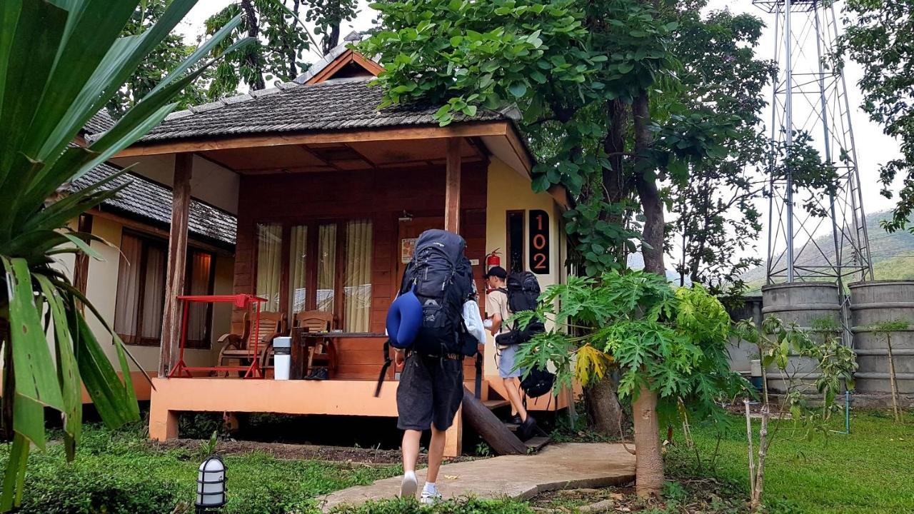 Brick House Hostel Pai Exterior photo