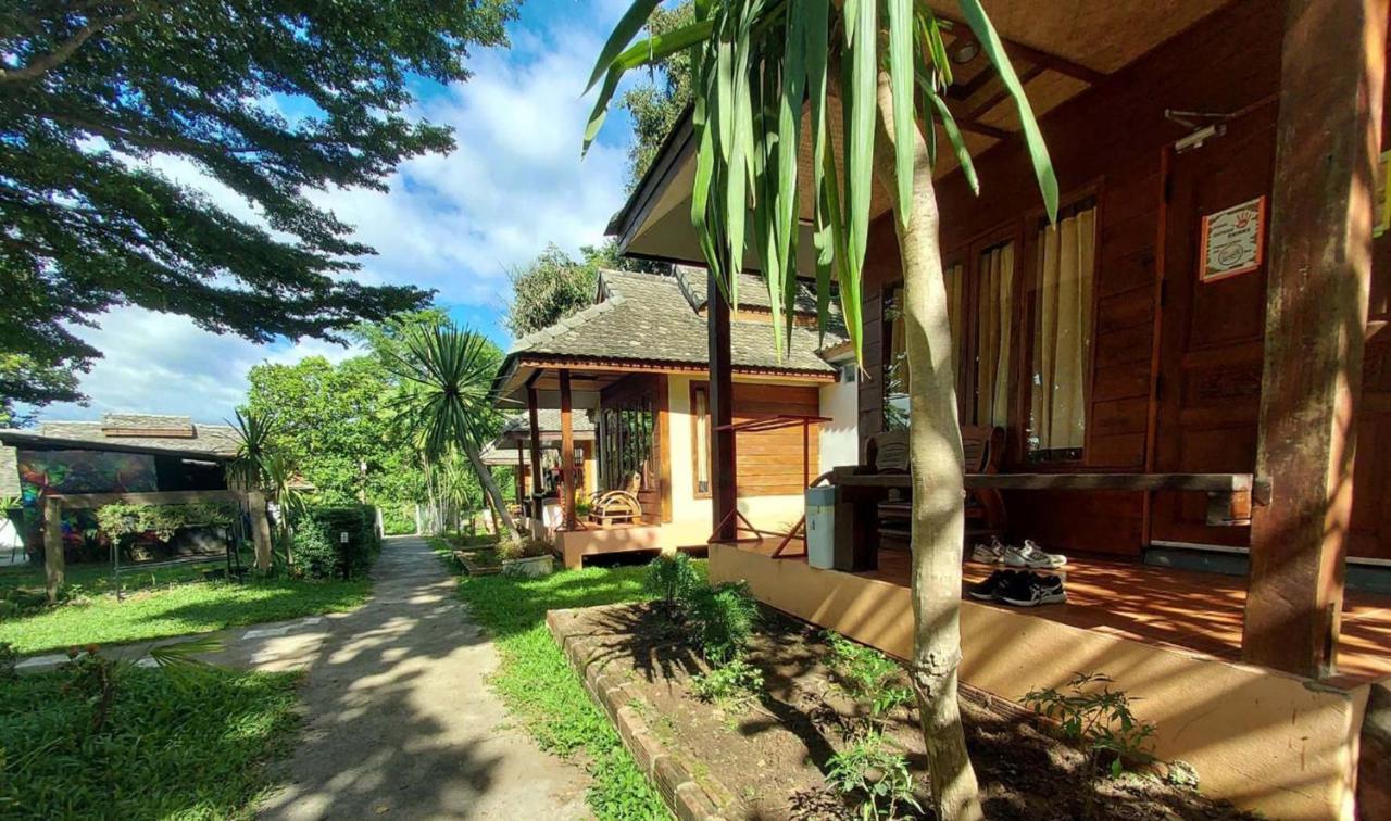 Brick House Hostel Pai Exterior photo